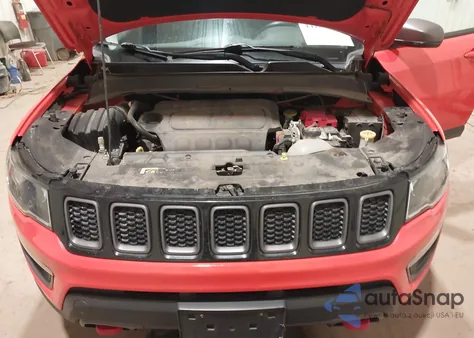 2021 Jeep Compass Trailhawk 4X4 z USA, uszkodzony, nr VIN 3C4NJDDB2MT507741